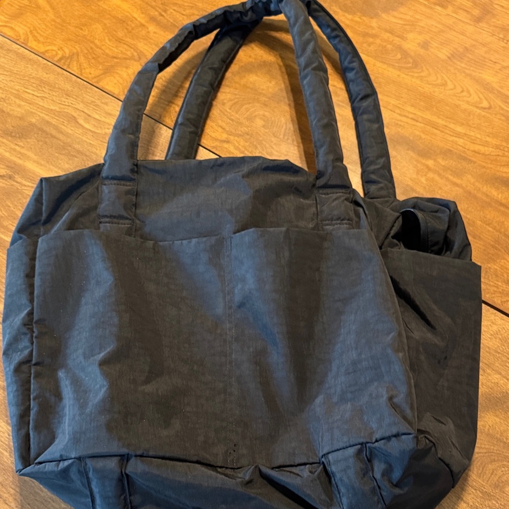BAGGU Small Carry-On
